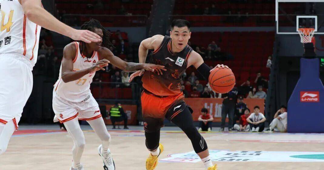 亚博中国官网-包含今晚CBA常规赛焦点战，门兴格拉德巴赫调整名单，悬念犹存，轮换策略成焦点的词条-亚博中国官网