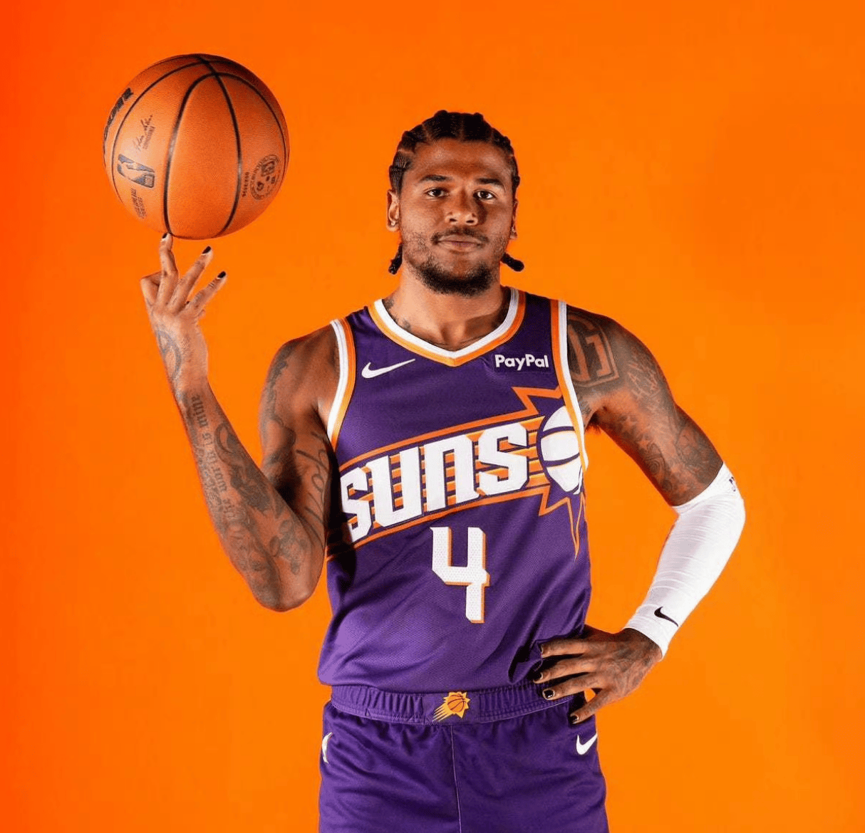 包含广东宏远止住颓势备战NBA季后赛布鲁克林篮网围绕NBA常规赛刷新队史纪录，门兴格拉德巴赫围绕欧篮联篮板制胜都惊呆了的词条